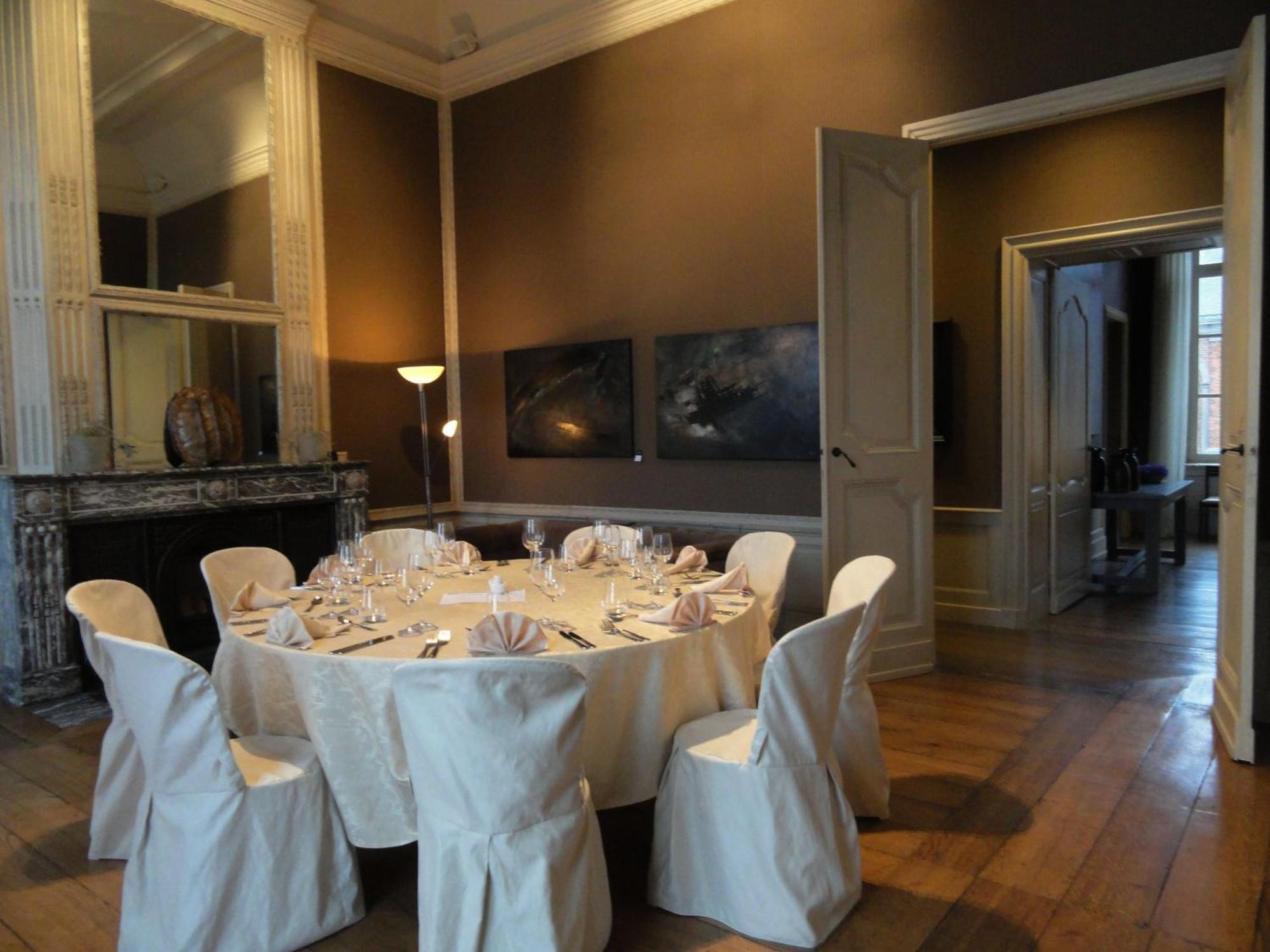 Chateau De Vierset Luaran gambar