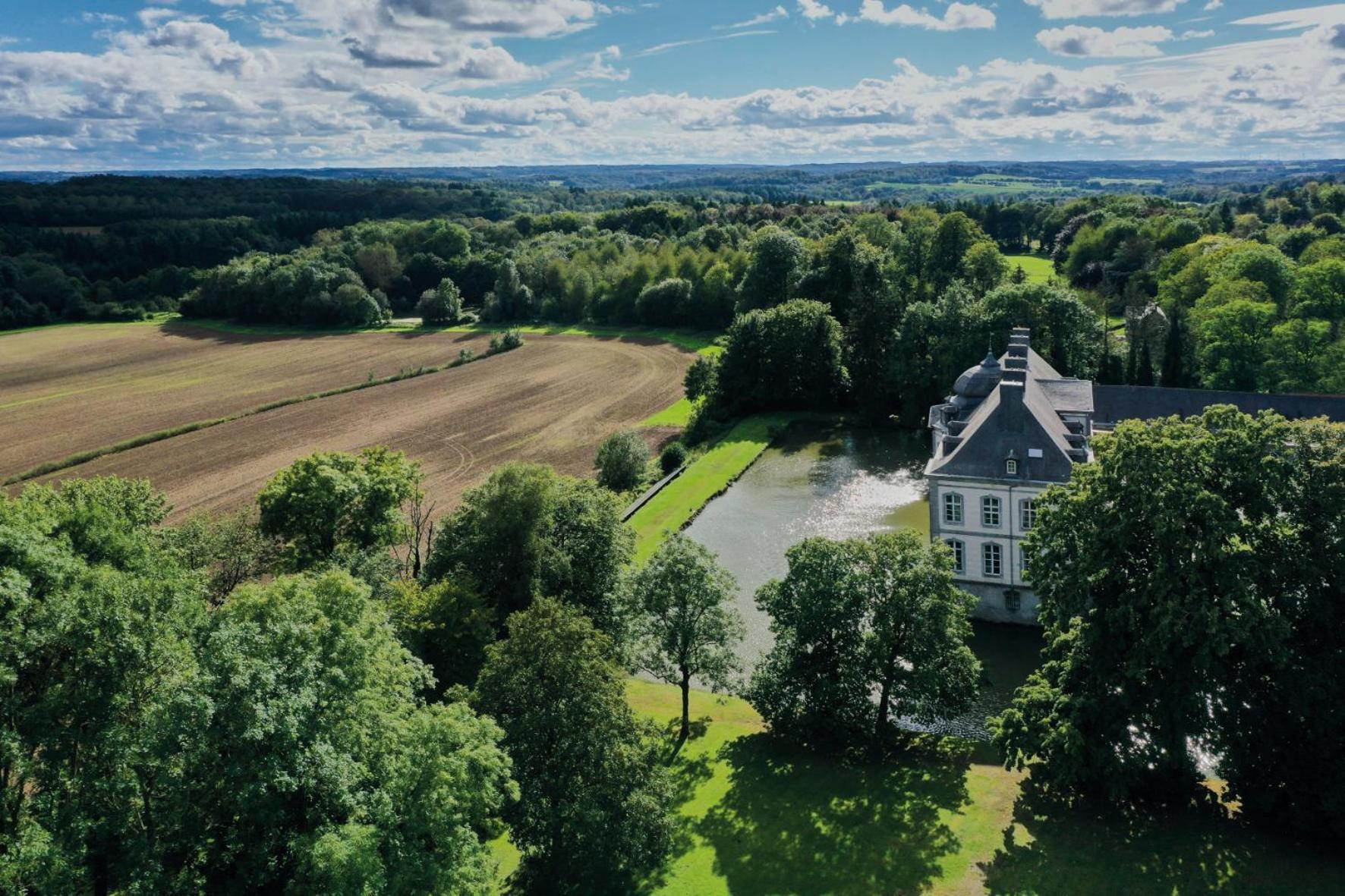 Chateau De Vierset Luaran gambar